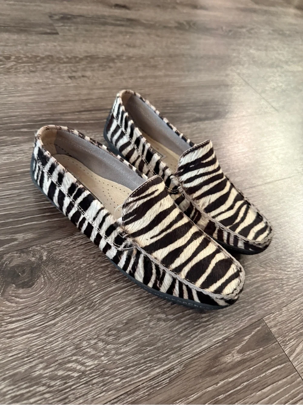 Kenneth Cole Reaction y2k zebra print calf hair slip-on loafers